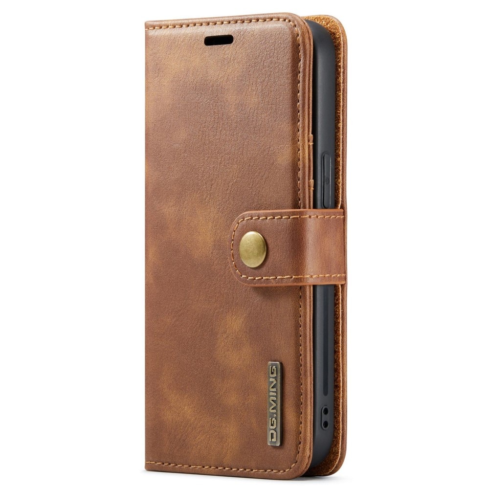 iPhone 15 Magnet Wallet Cognac