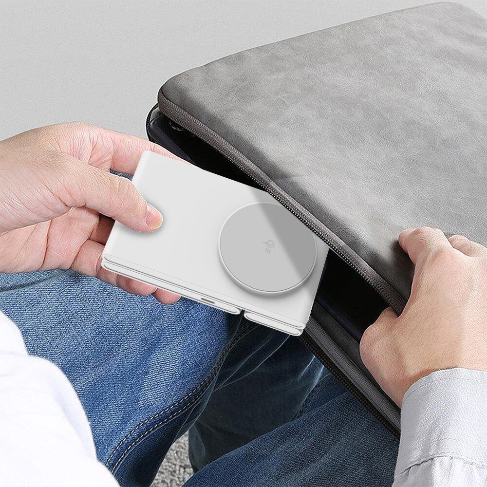 Modern 3-in-1 Wireless Magnetic Foldable Charging Station White